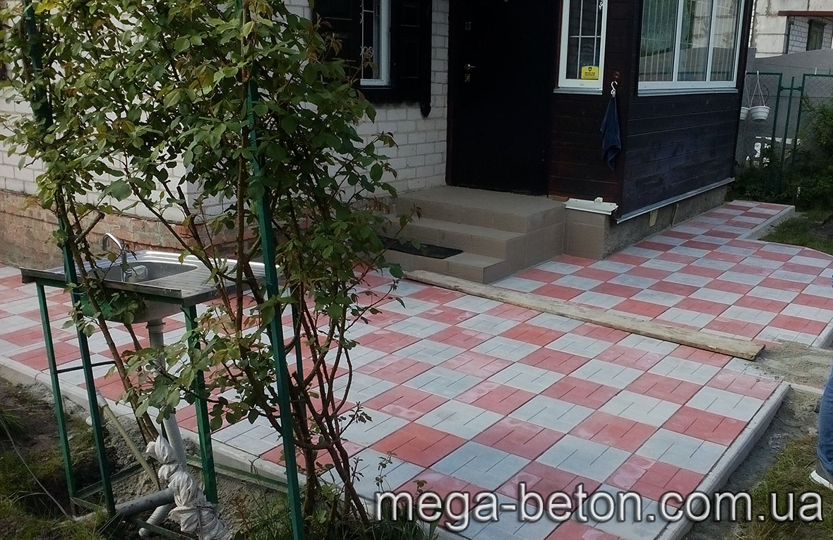 8. тротуарная плитка паркет - уложенная в шахматном порядке.jpg