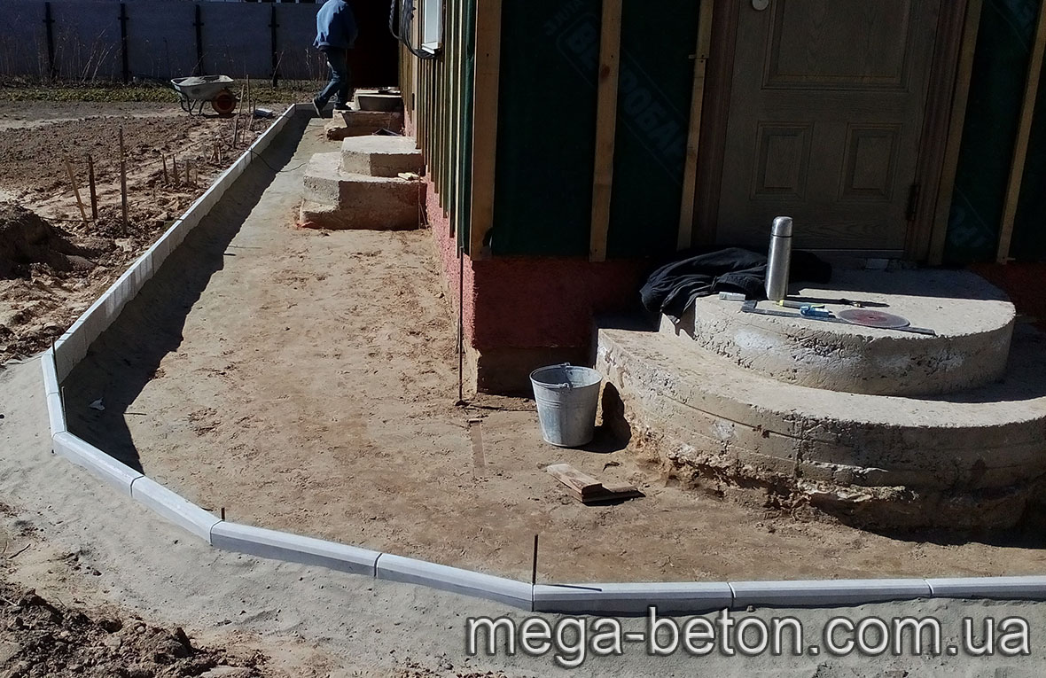 15. Тротуарные бордюры от производителя Мега бетон в Чернигове.jpg